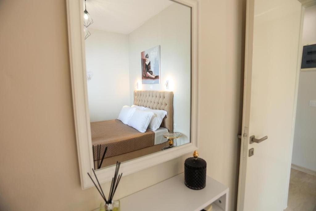 Kouros Apartment *
