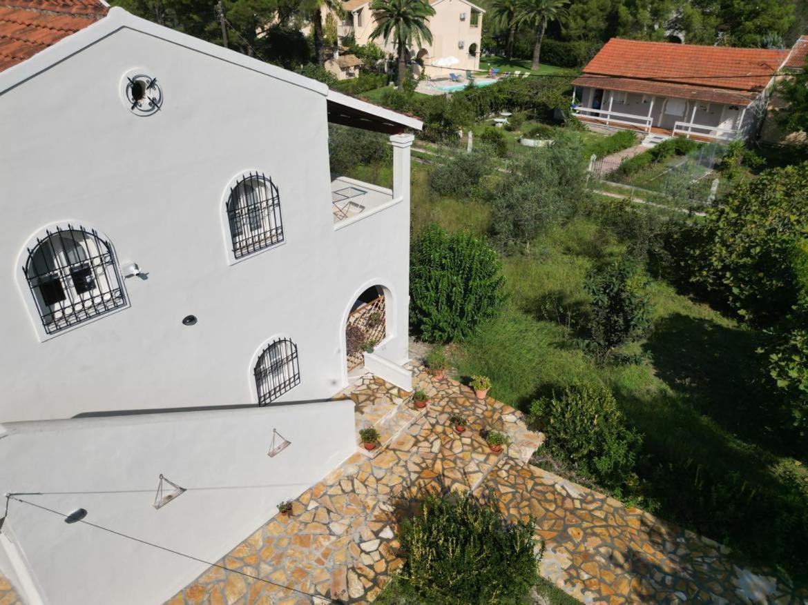 Kouros Apartment Litheres