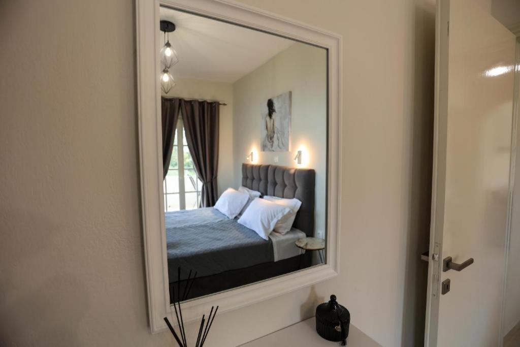 Kouros Apartmán *
